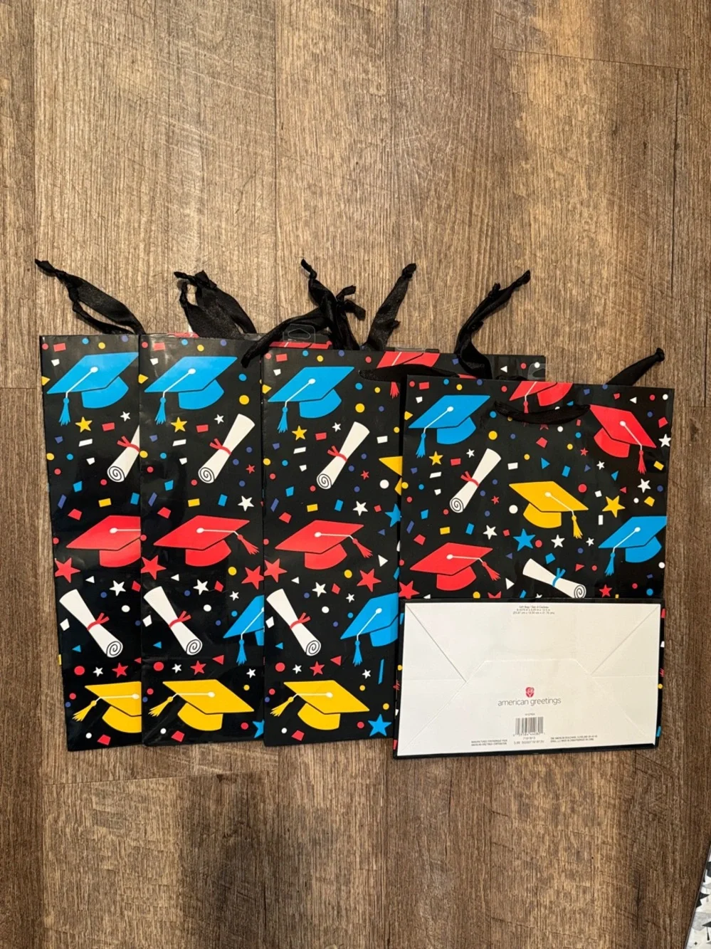 Graduation Gift Bag and Tissue Set -  15 piece set